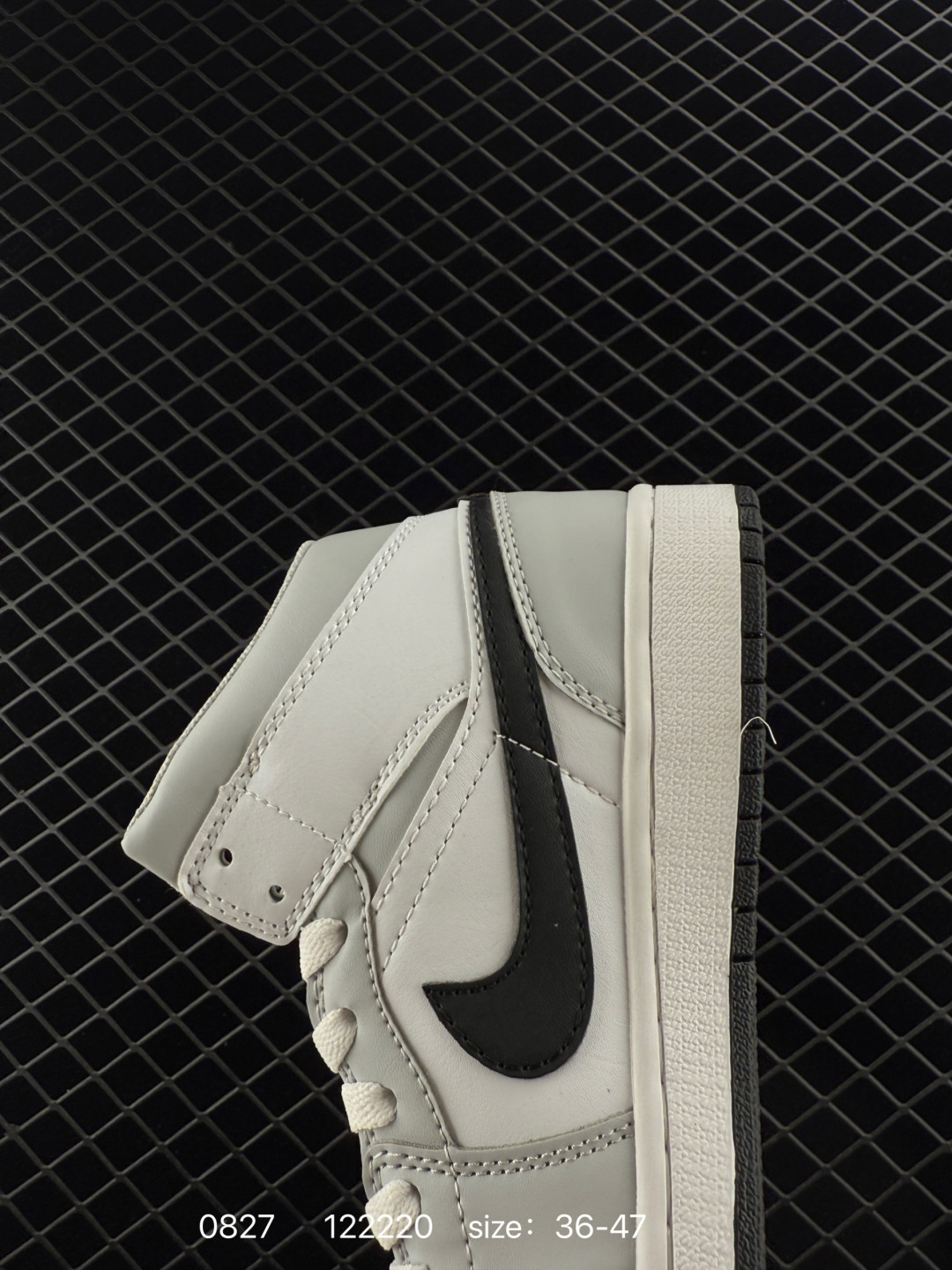 Air Jordan 1 Mid ”Grey Sail“